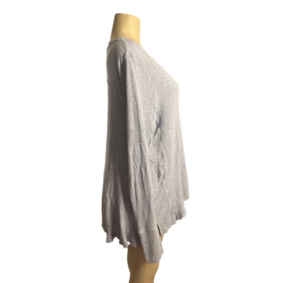 Wmen L We The Free People Scoop Neck Malibu Gray Waffle Tee Shirt Top Long Slv - Picture 5 of 6